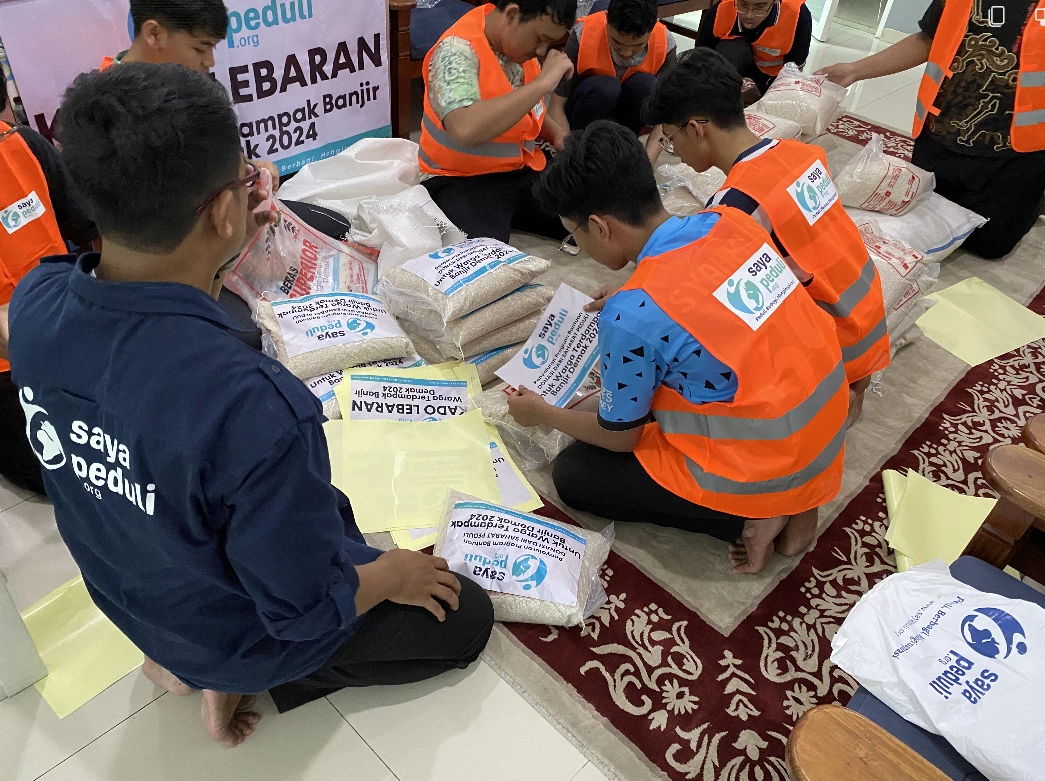 Foto 1 dari album Bantuan Banjir Demak 2024