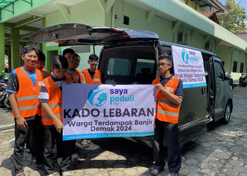 Foto 4 dari album Bantuan Banjir Demak 2024