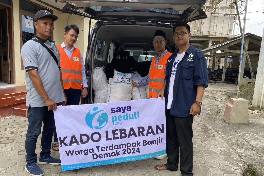 Foto 5 dari album Bantuan Banjir Demak 2024