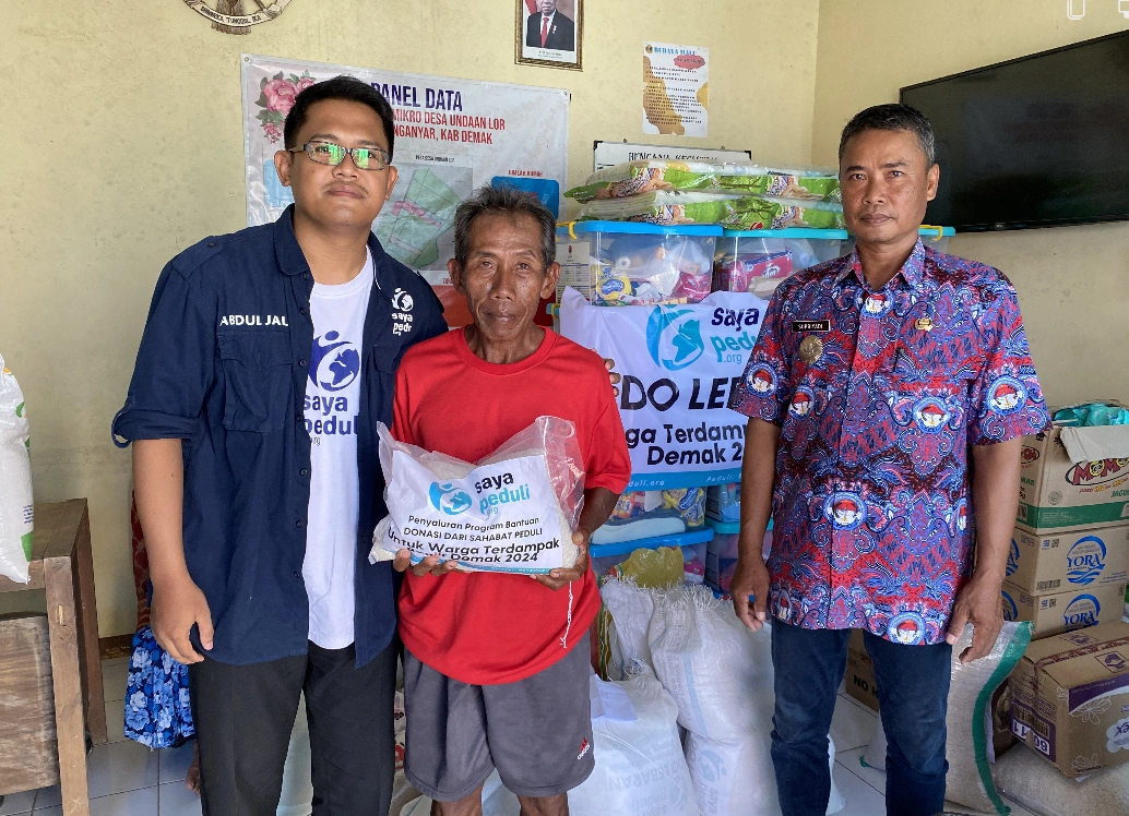 Foto 15 dari album Bantuan Banjir Demak 2024
