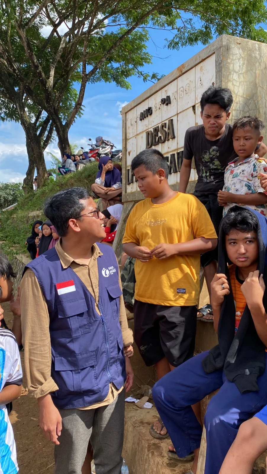 Foto 11 dari album Bantuan Banjir Sukabumi 2024