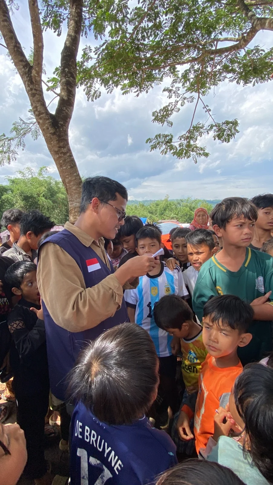Foto 6 dari album Bantuan Banjir Sukabumi 2025