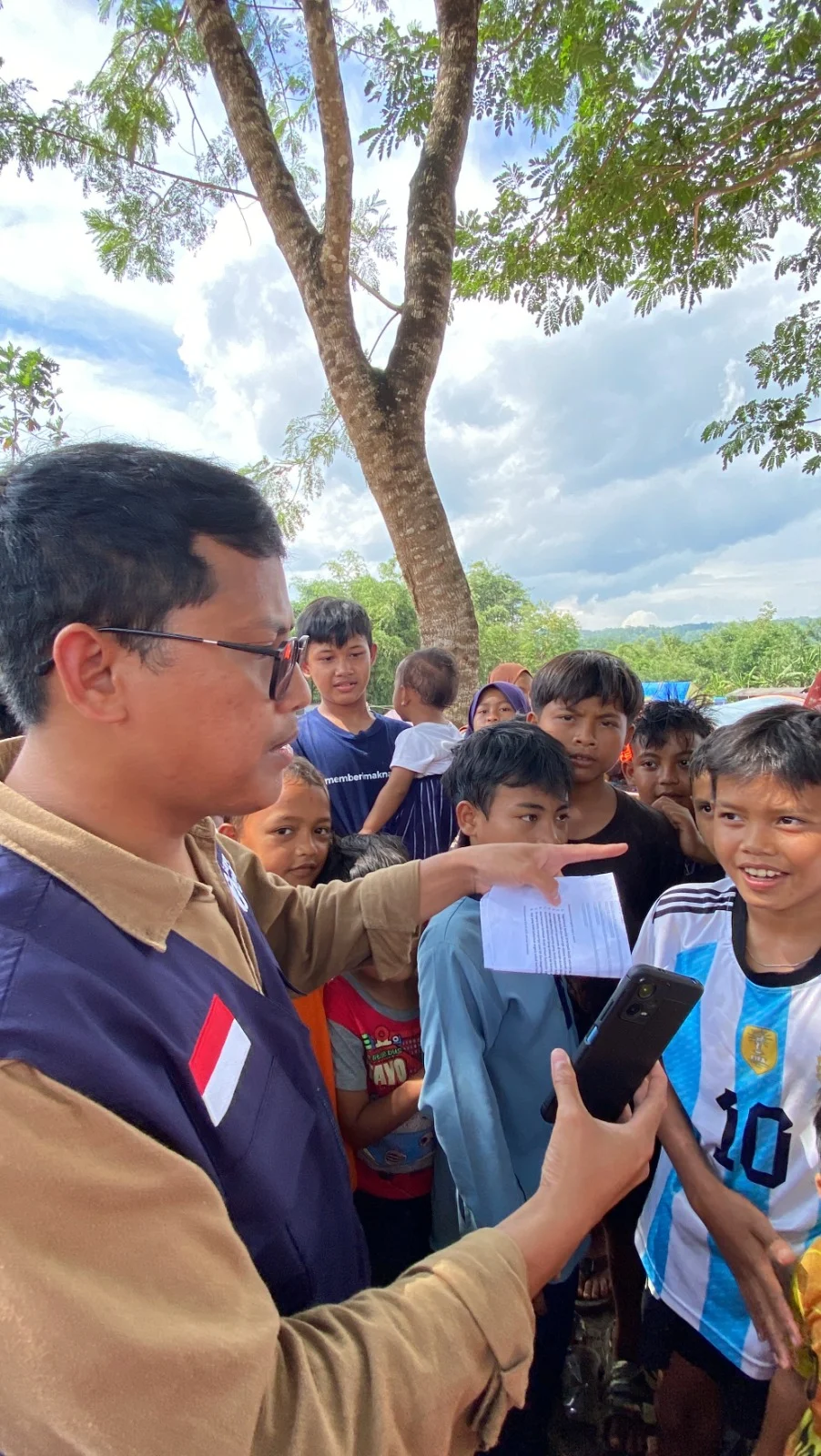 Foto 7 dari album Bantuan Banjir Sukabumi 2025