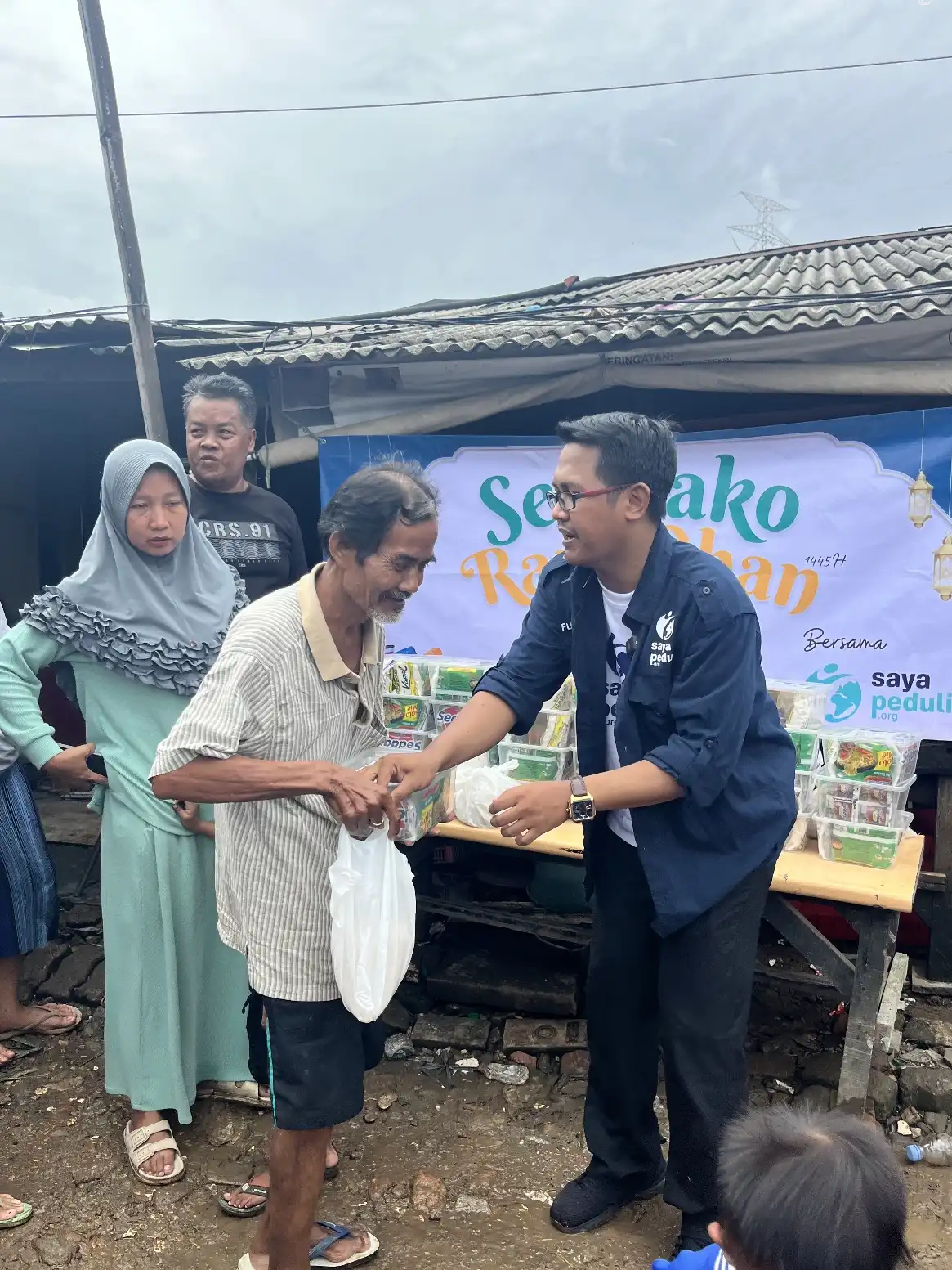 Foto 13 dari album Berbagi Sembako Ramadhan 2024