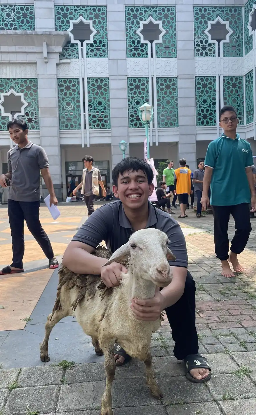 Foto 5 dari album Kurban 2024
