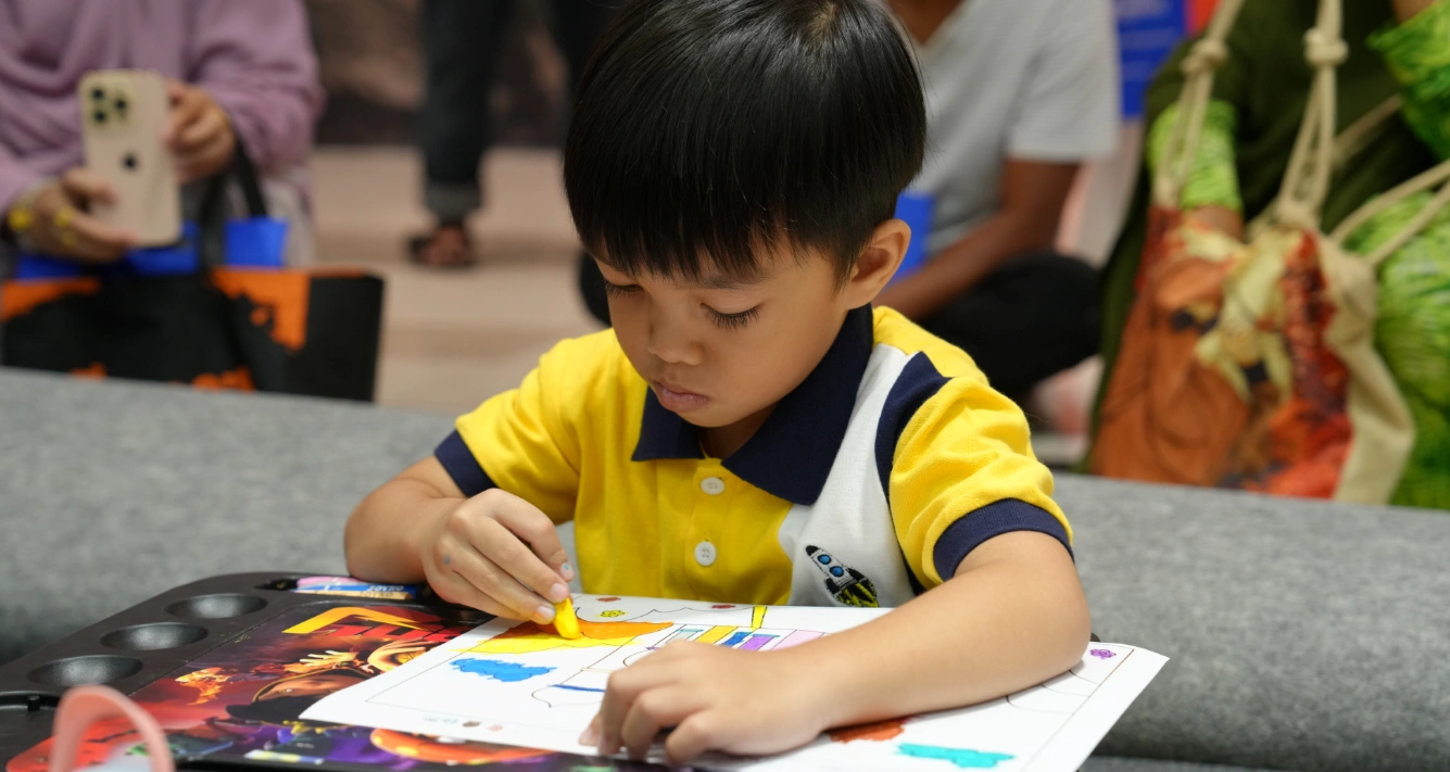 Foto 22 dari album Lomba Mewarnai 2025