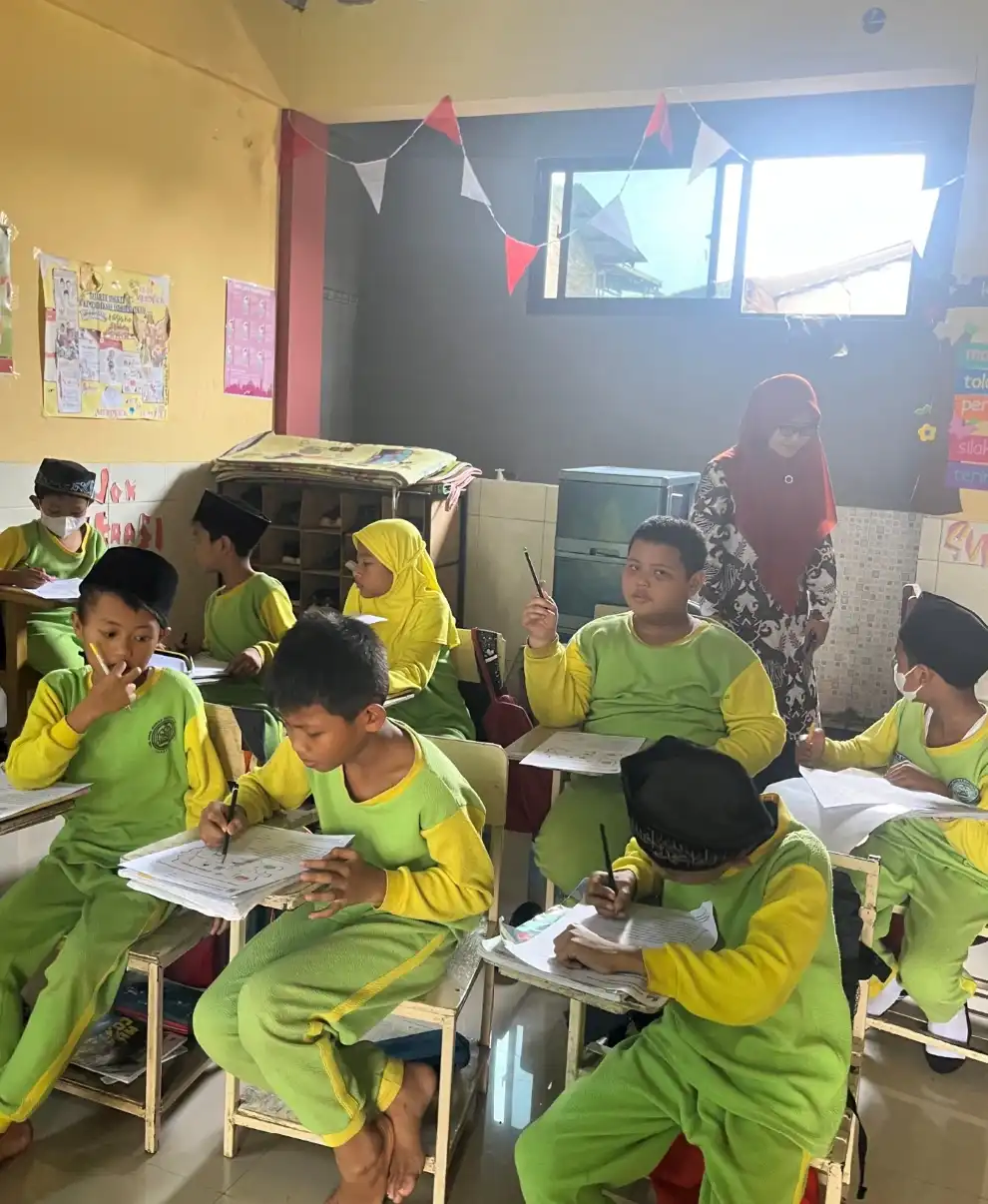 Foto 6 dari album Pendistribusian Beras ke Seluruh Pesantren di DKI Jakarta Tahun 2024