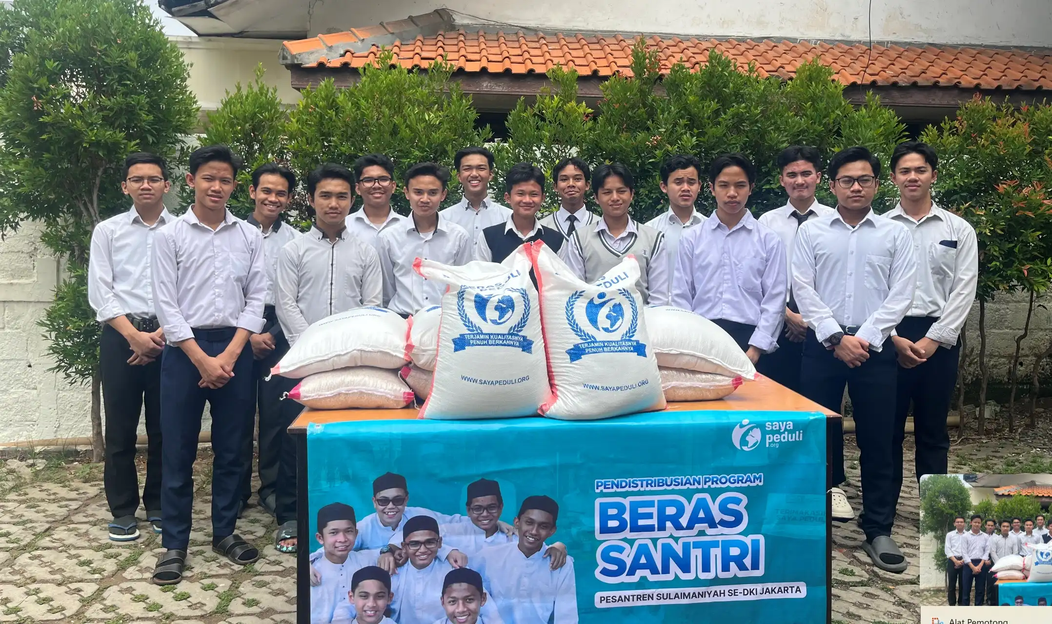 Foto 31 dari album Pendistribusian Beras ke Seluruh Pesantren di DKI Jakarta Tahun 2024