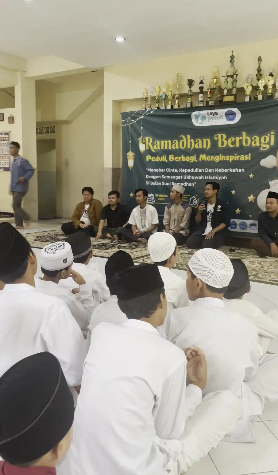 Foto 4 dari album Santunan Anak Yatim Ramadhan 2024