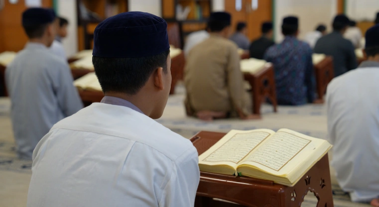 Foto 17 dari album Sedekah Mushaf Al-Qur'an 2025