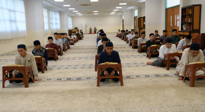 Foto 21 dari album Sedekah Mushaf Al-Qur'an 2025