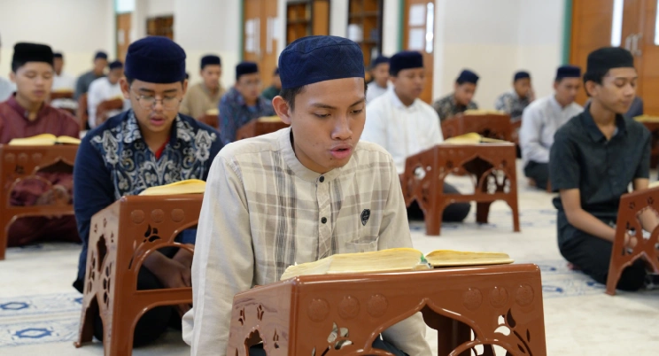 Foto 22 dari album Sedekah Mushaf Al-Qur'an 2025
